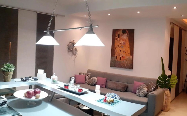 Luxury & Cozy Apartment