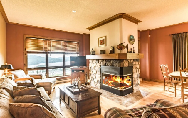 Equinoxe by Tremblant Platinum