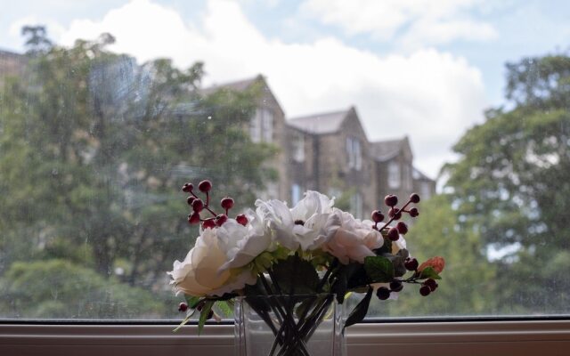 1 Bedroom Flat In Broughton