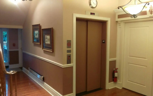 Posh Boutique Hotel