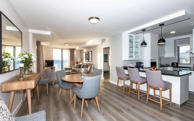 Hibernian Towers 807, Beach Road, Strand