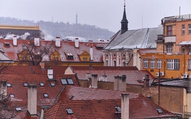 Old Town Square Royal Apartment