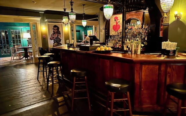 Inn at Gifford House