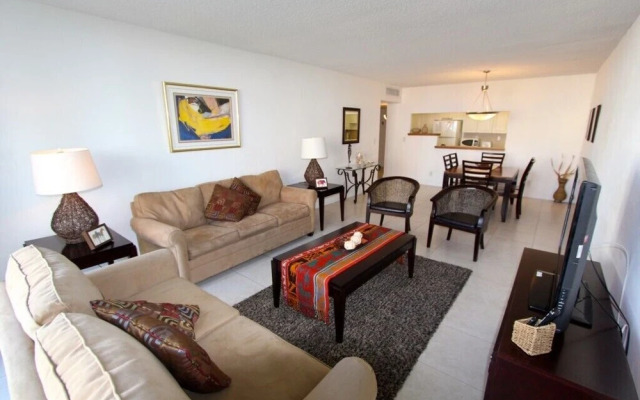 Standard 1 Bedroom Ocean View Or805
