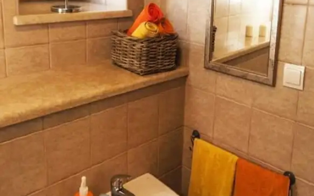 Dujam - Quite Location - H