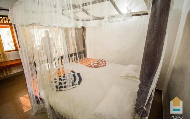 Yoho Green Garden Cabanas