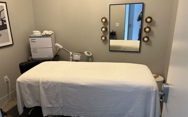 Hutton Brickyards Riverfront Hotel + Venue