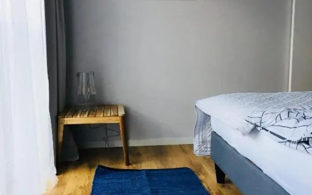 Piper Zajezdnia White