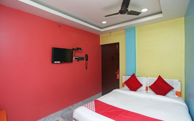 OYO 22232 Hotel Continental & Lodge