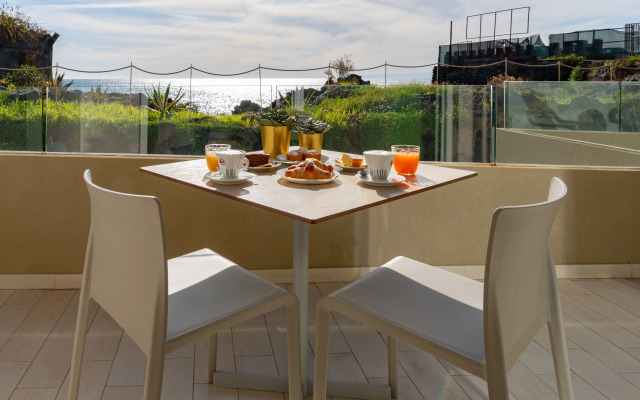 Zeus Residence Hotel