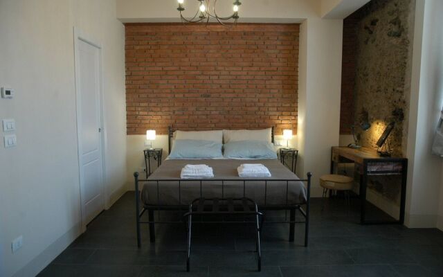 Castello D'Alcontres B&B