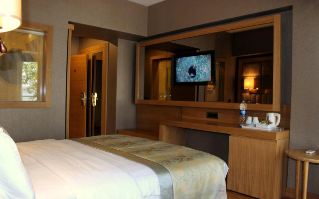 Lale Hotel