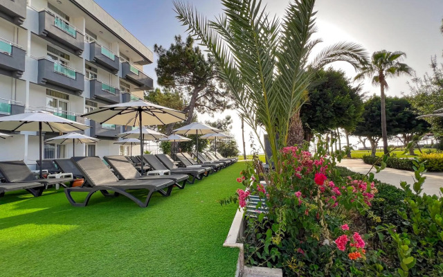 Transatlantik Beach Hotel