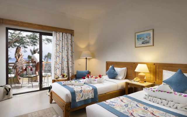 Three Corners Fayrouz Plaza Beach Resort