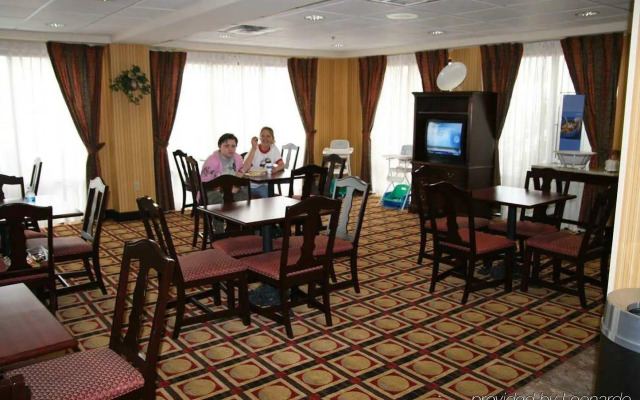 Hampton Inn Waycross