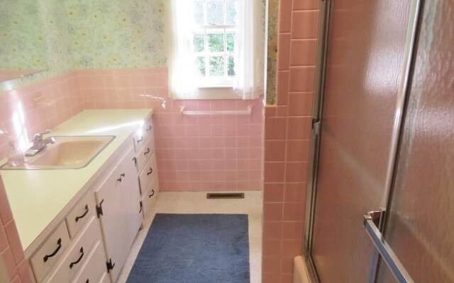 28 Capri Lane - Two Bedroom House