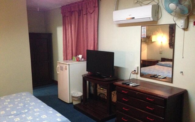 Phoenix Hotel