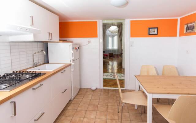 Kaptol Residence