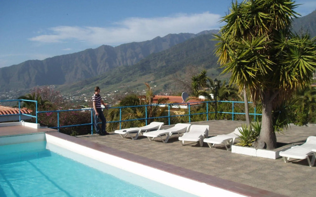 Los Guanches Bungalows