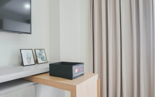 Relaxing Studio At Menteng Park Apartment