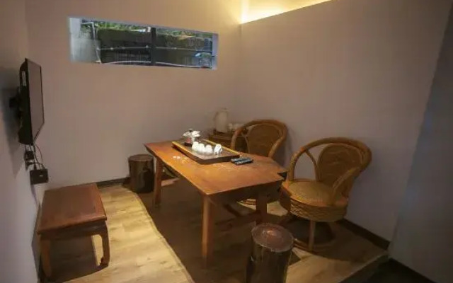 Yueshanju Hostel