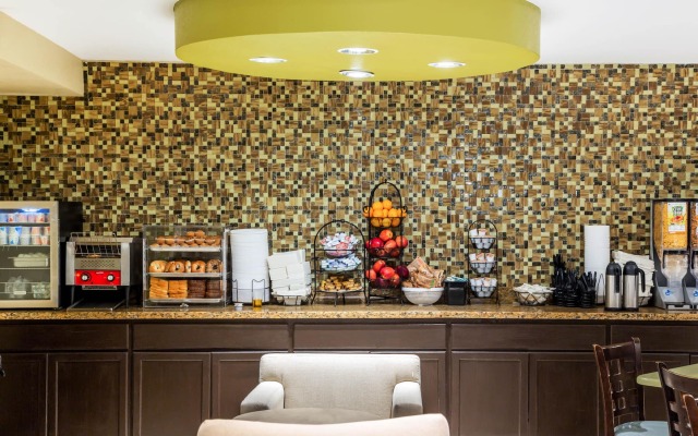 La Quinta Inn Oakland Airport & Coliseum