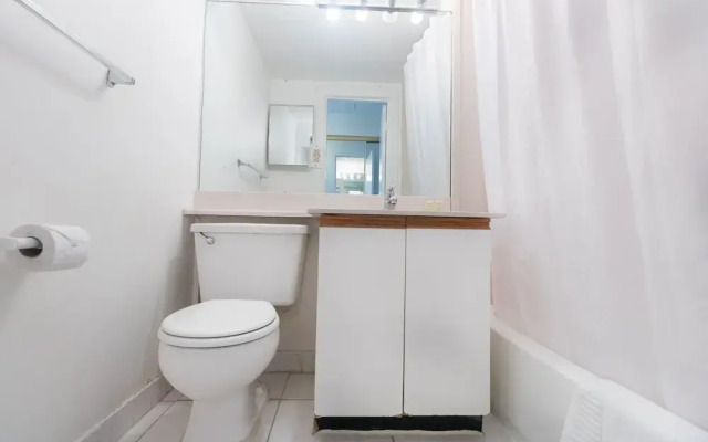 487 Partial Ocean View Hollywood