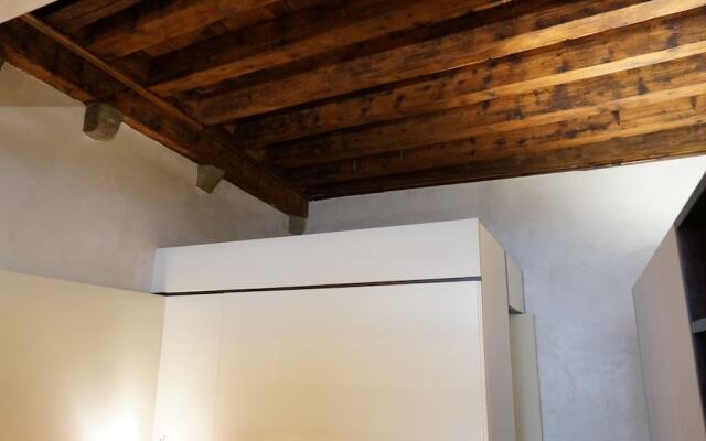 Trifora apartment