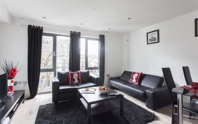 London Bridge Apartment