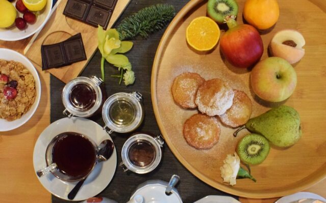 Cento Tarì Guest House