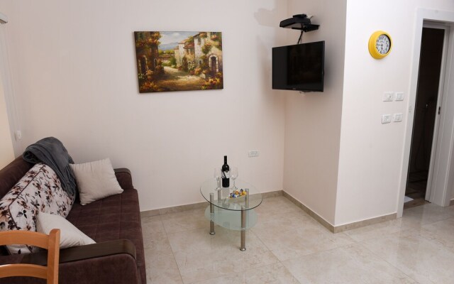 Mamilla Boutique Apartment