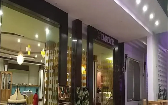 Grand 5 Resort
