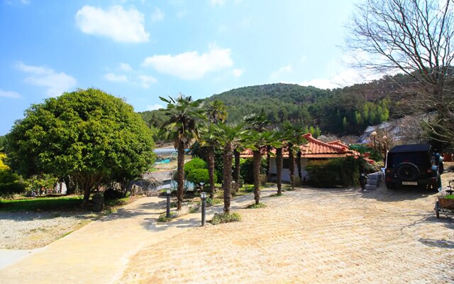 Tongyeong The House's Story Pension