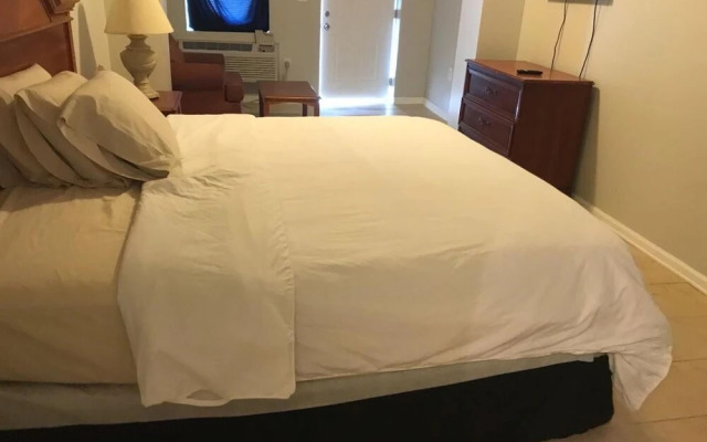 Red Carpet Inn