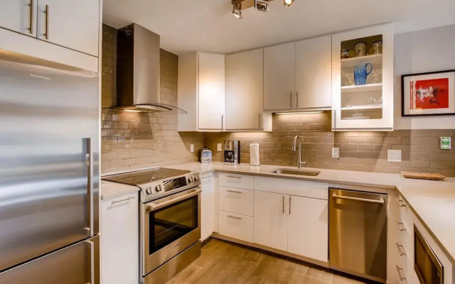 Westwind 302 2BD 2BA Plat. Condo