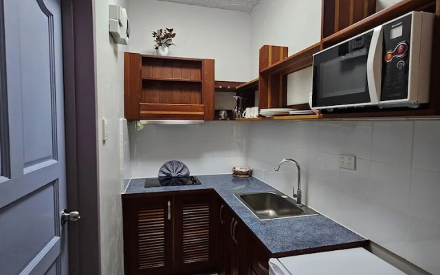 Sanalae Apartments