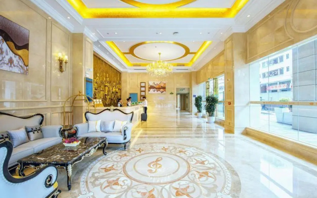 Vienna Hotel Guangdong Foshan Sanshui Forest Park