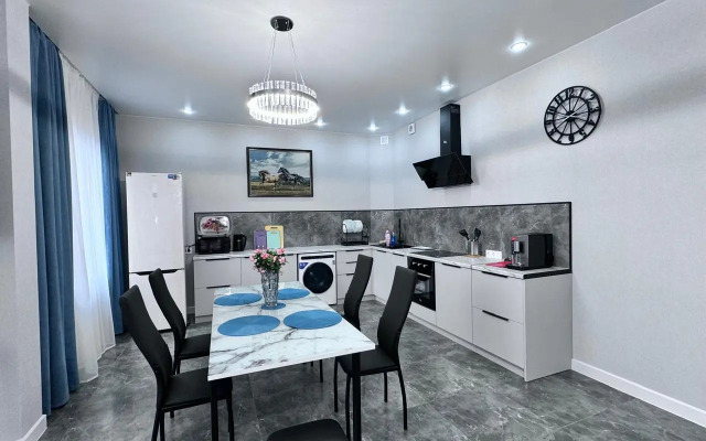 Apartment with steam room on 71 Angarsk Street