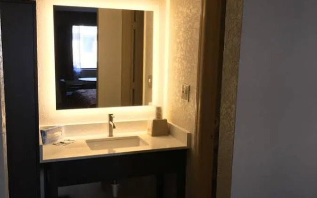 Motel 6 Charlotte, NC - Northlake