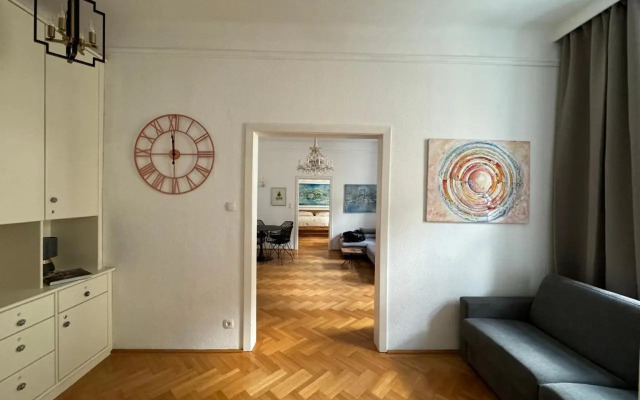 Atelier Lomani