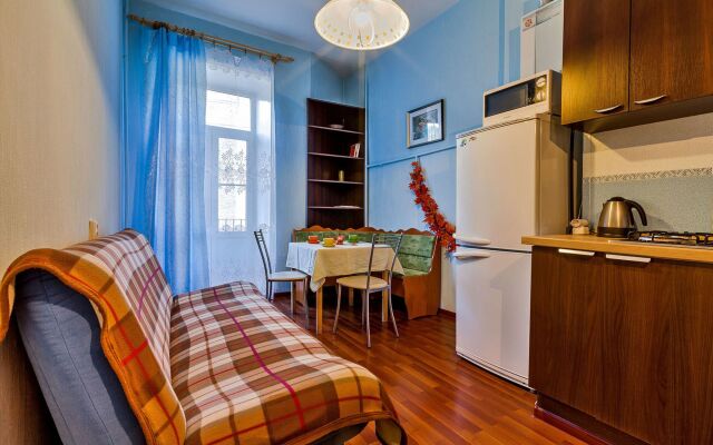 Friends apartment on Griboedova 27