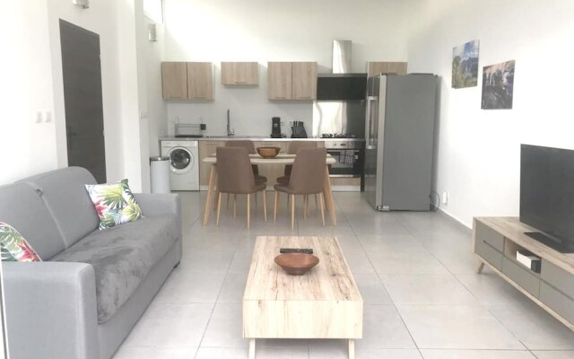 Apartment with One Bedroom in la Rivière, with Furnished Terrace And Wifi - 10 Km From the Beach