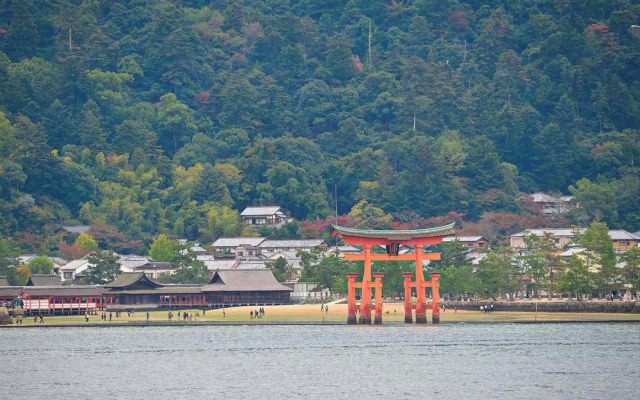 Toyoko Inn Iwakuni Station Nishi