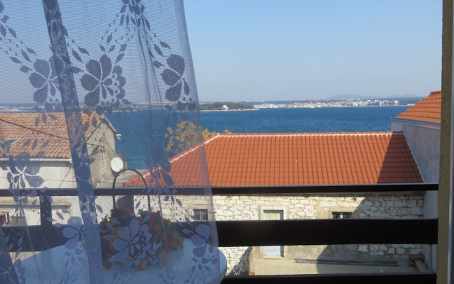 Marin - 100m From the Beach With Parking - A1