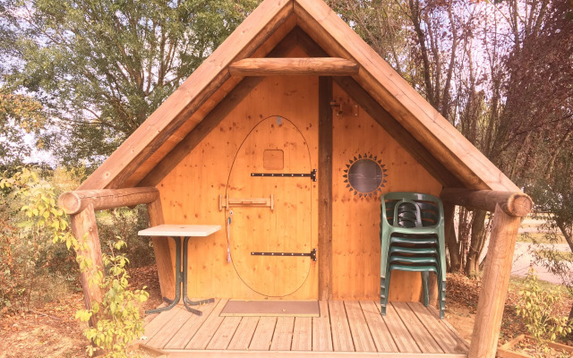 Camping de Tournus - Drole de cabane