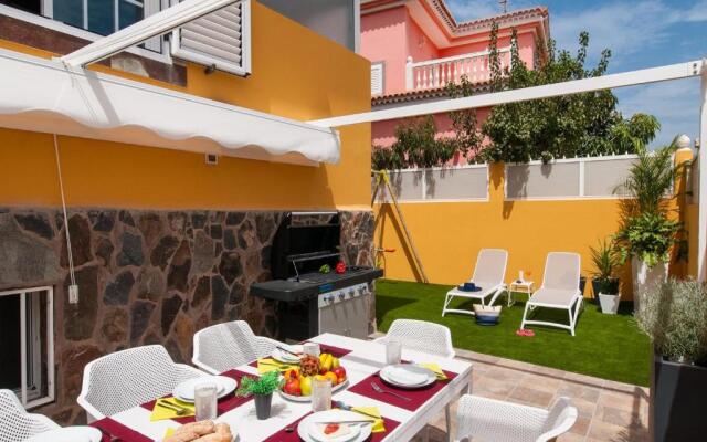 Villa With Pool in Sonnenland Q10