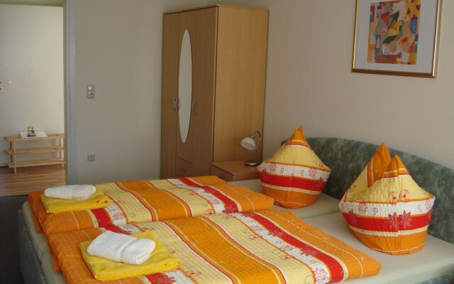 Sunny Apartment in Kühlungsborn near Sea Beach