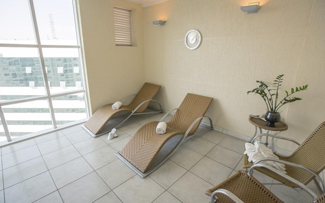 Biarritz Hplus Long Stay