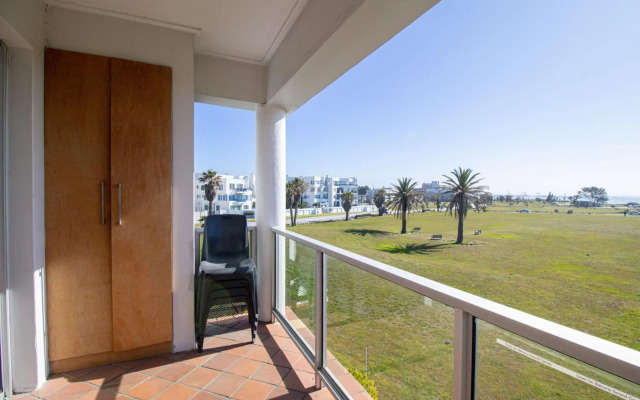 Modern Seaview Apartment