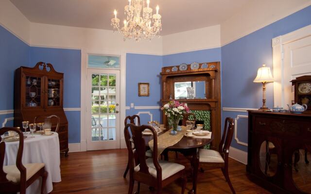 Blue Heron Inn
